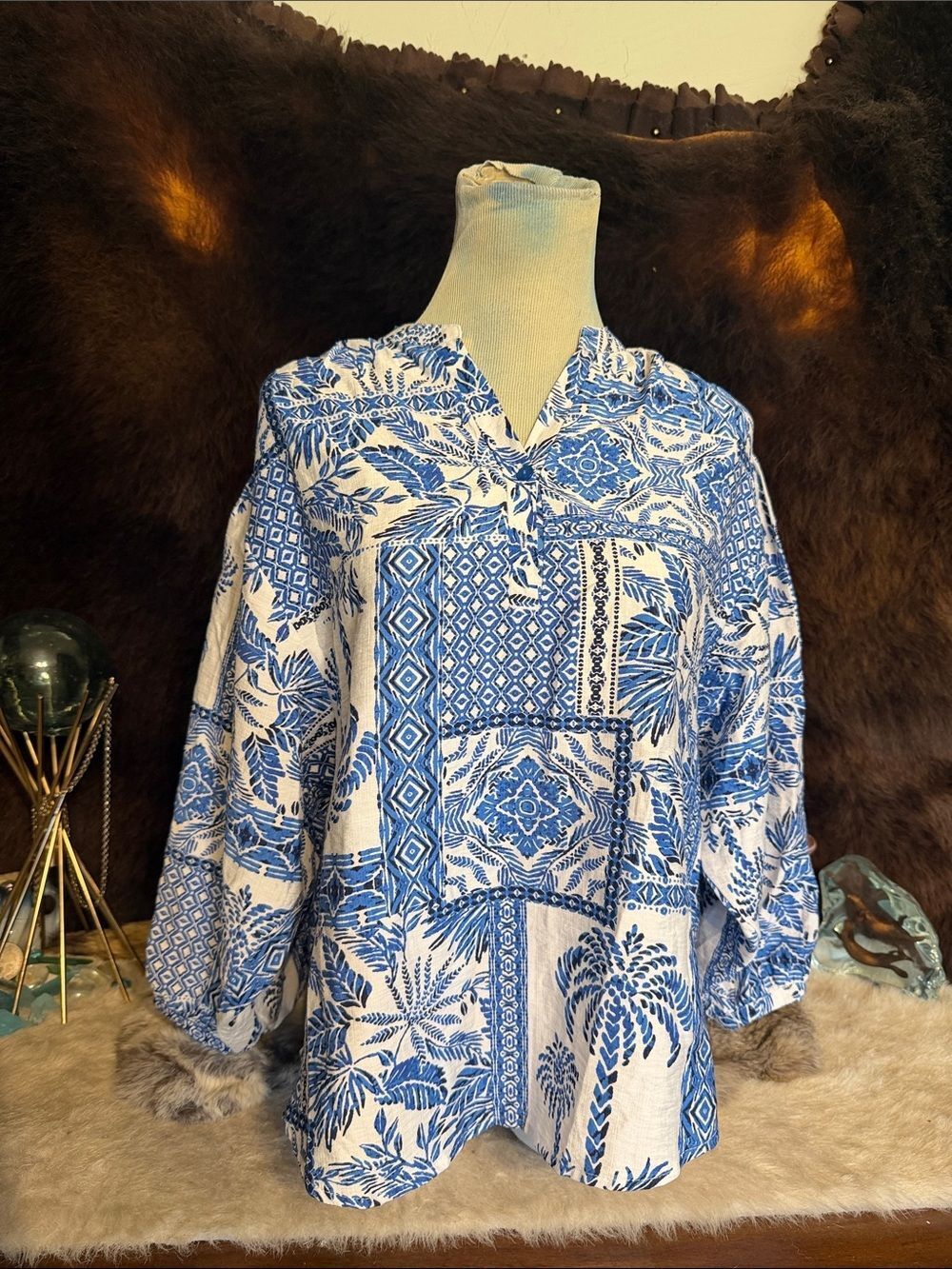 Unique Spectrum Blue & White Printed V-Neck Tunic Blouse M (6000A)